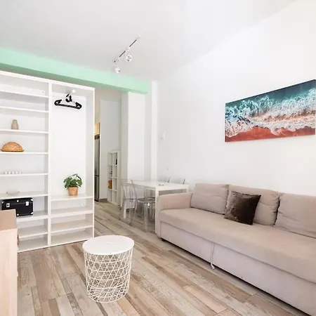 Nice Flat At Street Level - Madrid Rio Tri-Pedrero Exterior photo