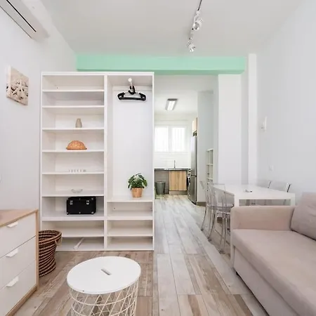 Nice Flat At Street Level - Madrid Rio Tri-Pedrero Exterior photo