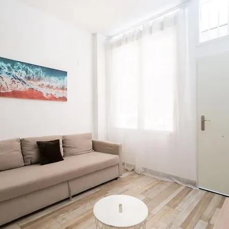 Nice Flat At Street Level - Madrid Rio Tri-Pedrero Exterior photo